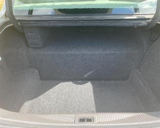 2005 Lincoln Town Car Signature Limited
108k miles. 