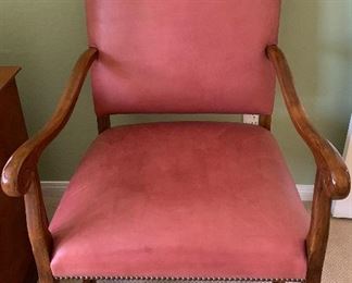 Arm Chair w Nailhead Accent