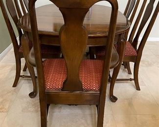 Ethan Allen Dining Room 4 Side Chairs + 2 Arm Chairs