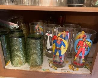 Vintage superman, Daffy Duck, bugs bunny glasses