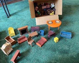 Vintage doll furniture 