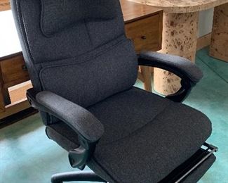 Office Chair w Built-in Ottoman