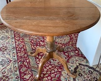 Pedestal Table