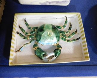 Articulated enamel crab trinket box