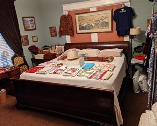 KING SIZE NEWER SLEIGH BED with MATTRESS SET
