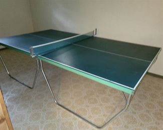$50, ping pong table in very good condition