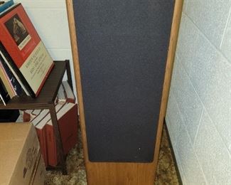 $200.00, a1028 advent speakers pair vg condition