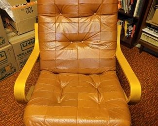 $350.00, Vintage Westnofa Style Recliner from the 1970s VG condition
