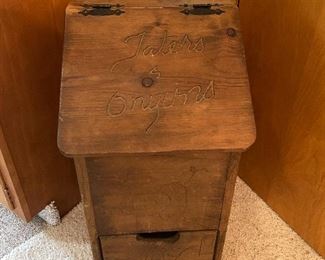 Taters & Onyuns Wooden Box