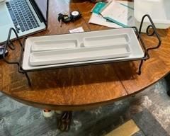 Pampered Chef Simple Additions Hospitality Set 6 White Trays with Metal Stand