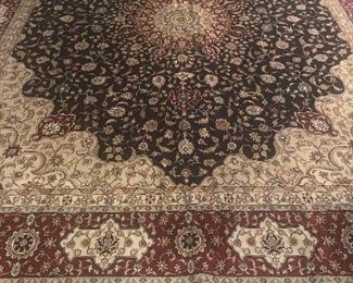 8x10 silk rug new with tags
