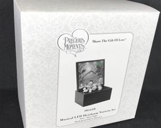 Precious Moments Musical Nativity Scene NIB