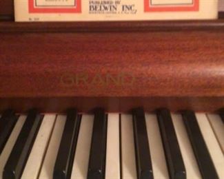 Grand 1911 piano