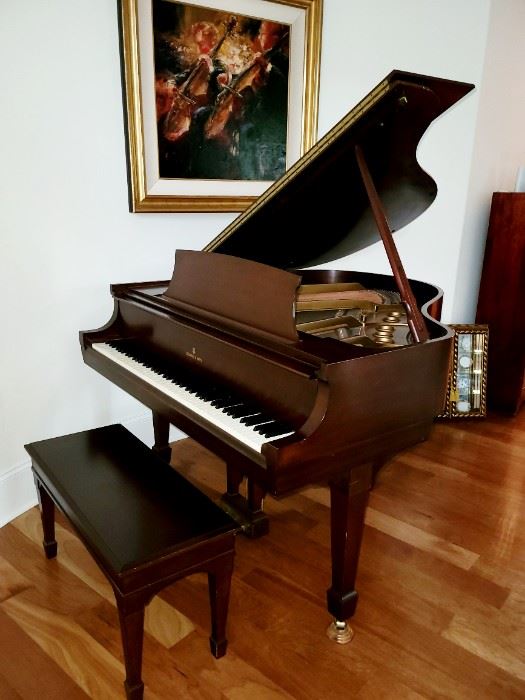 Steinway & Son's Baby Grand Piano
Model 346151 S, Great condition, all original parts, tuned 