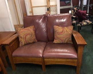 Royal Craftsman Furniture 