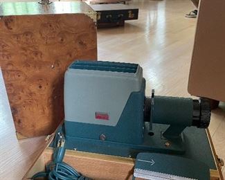 Vintage Argus Slide Projector with wood box