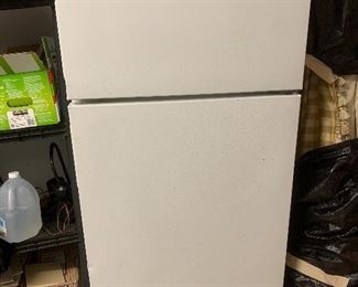 refrigerator/freezer