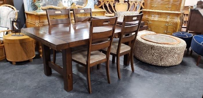 Vintage Barn wood Style 6'W x 42"W x 30.25"H Dining Room Table with (2) 12" Leafs and 4 Padded Seat Side Chairs WAS $750 NOW $600