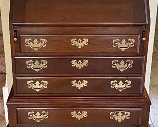Lot 8260. $225.00. Queen Anne Slant Front Secretary/Desk with 4 drawers, and fold down top. 28" W x 18" D x 39 T