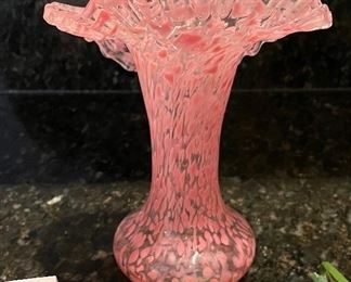 Lot 8308. $50.00. 4 pc lot of vintage art glass 1) clear, footed bowl with ruffled edge, 9" diam., 2) pearl white vaseline glass edge bordered in pink 7" diam;, and 3) pink murano style footed, ruffled art glass vase, possible Fenton, with 4). glass flowers 9" T.