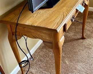 Lot 8328.$70.00 Vintage Oak Sofa Table/TV Stand (40" W x 20" D x 28.5" R) with 1 drawer