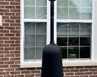 Lot 8358. $70.00 Wild Birds Unlimited APS hanging system; 48" base pole with 48" extension pole, a double crook arm with squirrel baffle and chickadee finial. A garden centerpiece.