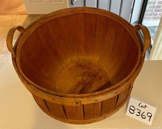 Lot 8369. $85.00 Vintage Oak double stave bushel basket with solid wood base and one piece wood handles. 18" diam x 12" T