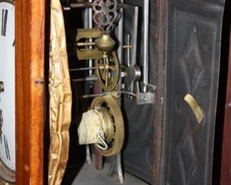 movement of antique clock