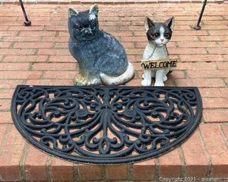 Lot of 2 Resin Garden Cats and Welcome Mat