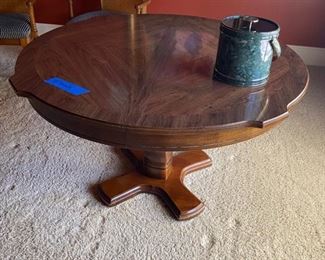 46" Round Table