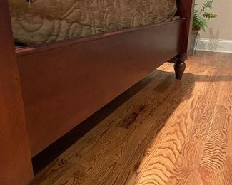 King Size 4 Post Bed Bernhardt 