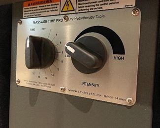 Hydromassage bed in pristine condition 