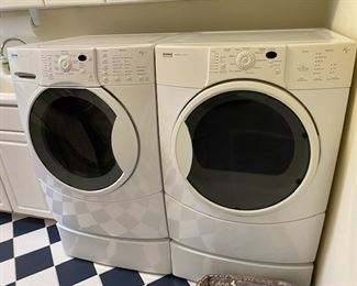 Kenmore Electric Washer Dryer on base