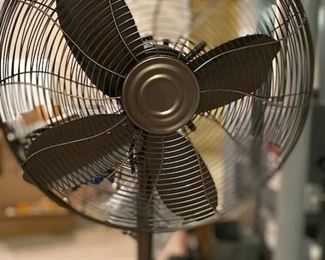 Hawaiian Breeze floor fan