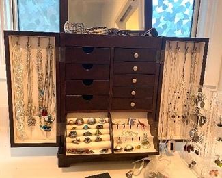 Great jewelry selections