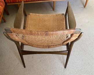 Awesome Mid Century Chair with wood frame and caning seats. Some wear to the caning and needs some repair.
Measures 29.5" h and arm to arm 27"