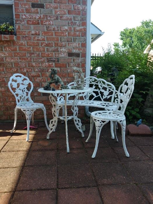 $235
4 piece bistro set