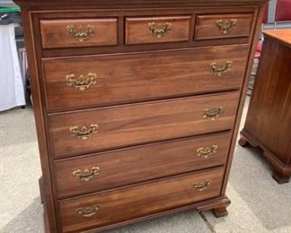 Chest of Drawers Link Taylor Solid Cherry
