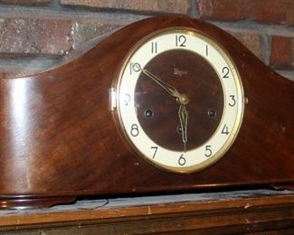 Vintage Art Deco Urgos Walnut Mantle Clock With Keys 8.5" X 17" X 5.25"