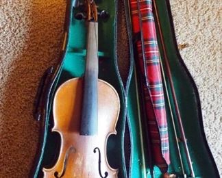 Vintage 23" Violin Marked Copy Of Giovan Paolo Maggini Made In Germany With Carrying Case And 2 Horsehair Bows