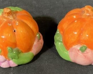 Pair Ceramic Pumpkin Salt & Pepper Shakers