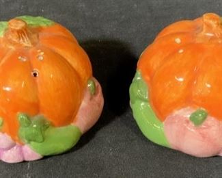 Pair Ceramic Pumpkin Salt & Pepper Shakers
