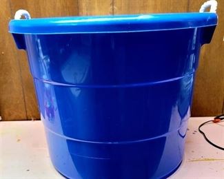 18 Gallon Blue Tub with Rope Handles