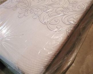 Sealy Posturepedic Hybrid Queen-Size Mattress + Stearns & Foster's Queen-Size Boxspring
