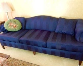 VERY NICE COUCH $300