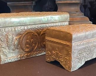 2pc Hammered tin Decor chests	Largest: 7x12.75x7in	HxWxD
