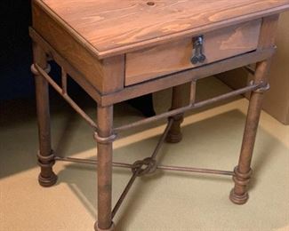 Rustic End Table Iron & Pine	27x23x18	HxWxD

