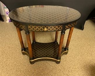 Ornate End Table with Extendable Table Tops	28x30.5x19	HxWxD

