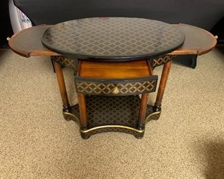 Ornate End Table with Extendable Table Tops	28x30.5x19	HxWxD
