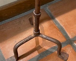 1pc Rustic Candle Stand 3 Foot	22.5 inches high	

